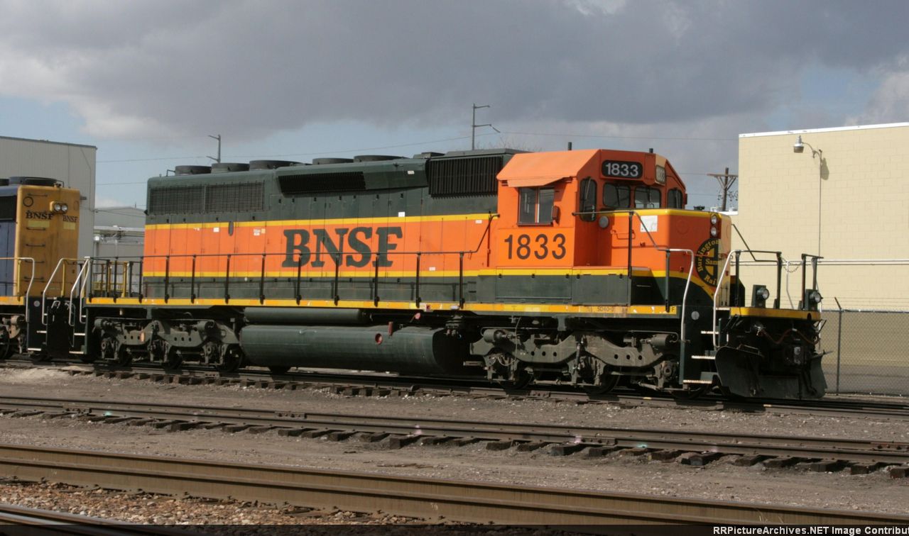 BNSF 1833